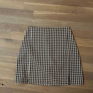 Brandy Melville plaid brown and white skirt